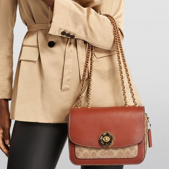 NWT Coach Madison shoulder  bag in regular size tan rust and signature canevas - Picture 3 of 16